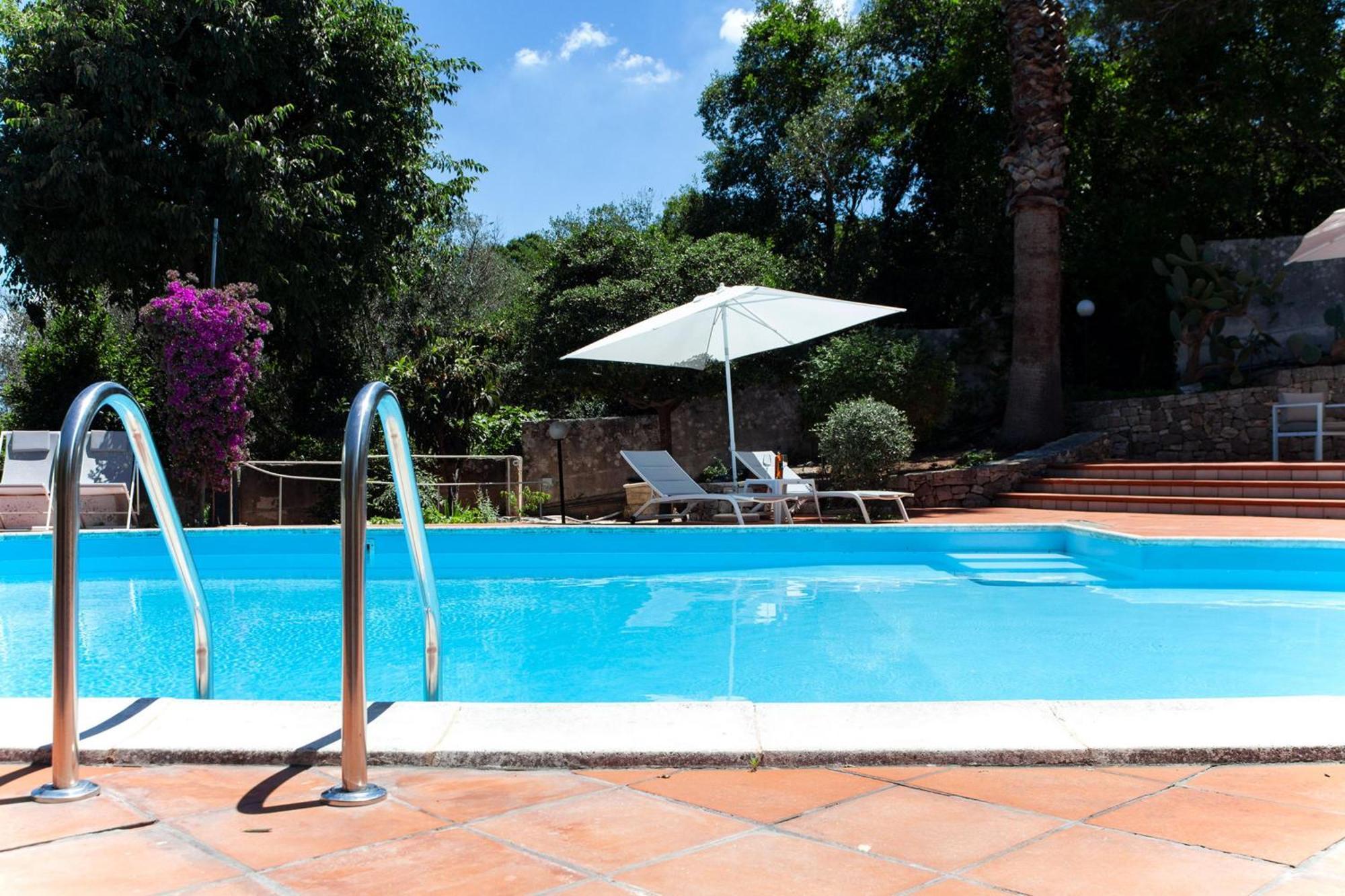 Villa 6 camere bagni, piscina, Wifi, animali, m200 Neviano Esterno foto